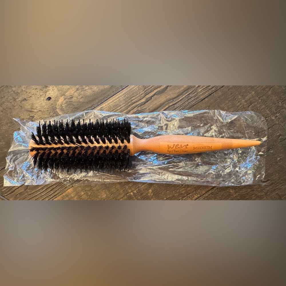 Wen by Chaz Dean Medium Size Round Brush - NWOT